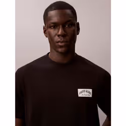 Calvin Klein T-shirt con stemma in stile college - Vista aggiuntiva 2
