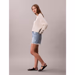 Calvin Klein Pantaloncini in denim sfrangiato con taglio relaxed stile anni '90 - Vista aggiuntiva 4
