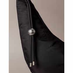 Calvin Klein Borsa a mezzaluna in nylon - Vista aggiuntiva 4