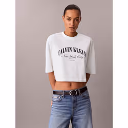 Calvin Klein T-shirt con logo in stile college corta - Vista aggiuntiva 5