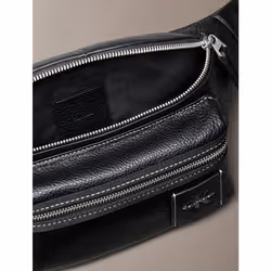 Calvin Klein Marsupio martellato con logo distintivo - Vista aggiuntiva 3