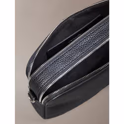 Calvin Klein Borsa per fotocamera con logo sulla tracolla - Vista aggiuntiva 3