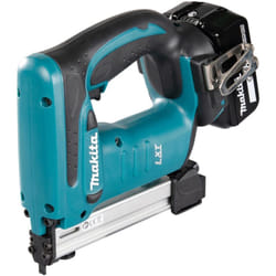 Pistola per graffette a batteria Makita DST221Z 18V, 10 mm, 10-22 mm senza batteria e caricabatterie nella confezione