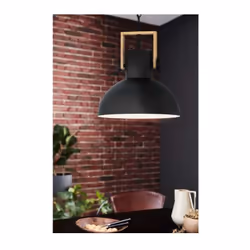 La lampada a sospensione LUBENHAM è composta da un paralume rotondo in acciaio nero e interno color crema corredato di una ca ...
