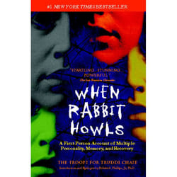 ISBN When Rabbit Howls libro Libro in brossura 400 pagine